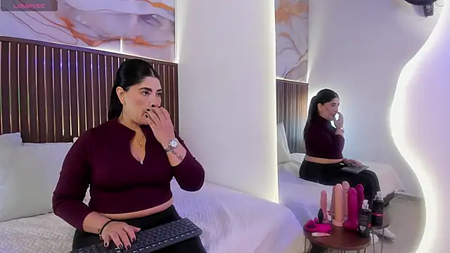 Roxie-NS online show from 10.24.25