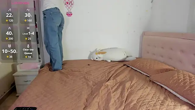 Snapshot of ZoeandEthan chatting on 02.27.26 ZoeandEthan online show from 02.27.26