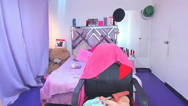 Luna Analya online show from 03.20.26