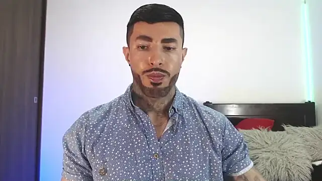 andrea de lucaa online show from 04.17.26