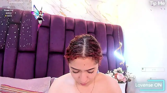 Snapshot of megannherrera chatting on 11.04.25 megannherrera online show from 11.04.25