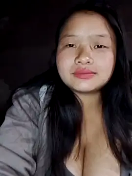 Snapshot of girl-babi chatting on 11.30.25 girl-babi online show from 11.30.25