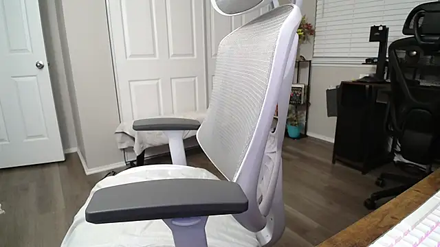 SHEILYN  online show from 09.17.25