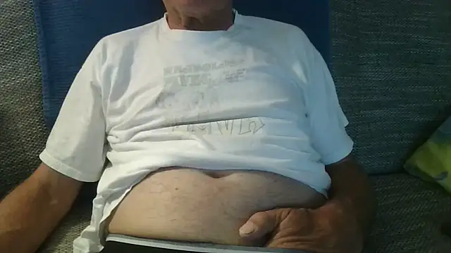 Snapshot of velikifant7 chatting on 05.22.26 velikifant7 online show from 05.22.26