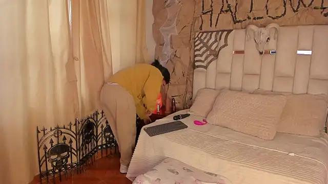 Jade Nmm online show from 10.14.25