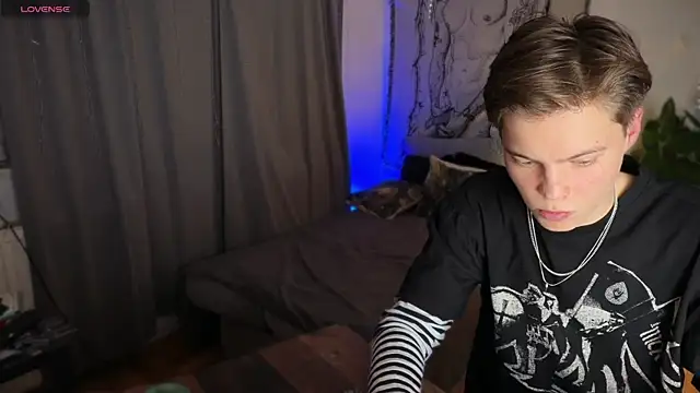 Snapshot of RusBradPitt chatting on 01.18.26 RusBradPitt online show from 01.18.26