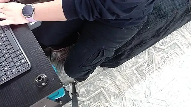 poison doll2 online show from 02.10.26