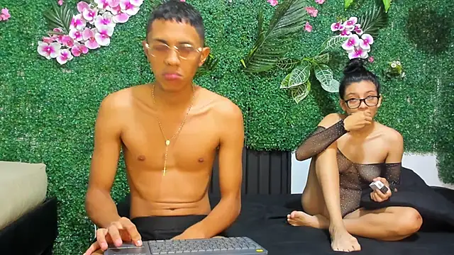 MielAndLeo online show from 09.30.25