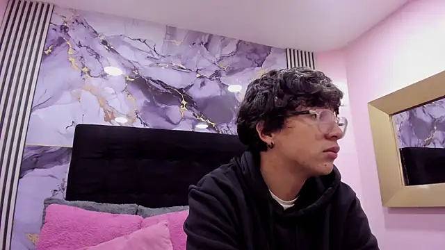 Desire Ecstasy online show from 11.22.25