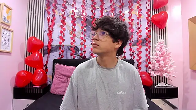 Desire Ecstasy online show from 02.18.26