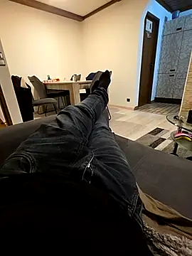 Snapshot of bigdicksklave chatting on 10.30.25 bigdicksklave online show from 10.30.25