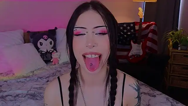 venomeowww   online show from 02.23.26