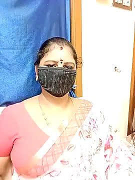 Snapshot of sushma26 chatting on 10.28.25 sushma26 online show from 10.28.25