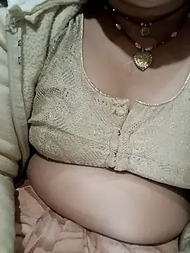 CUTGIRL76 online show from 01.13.26