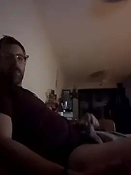 Snapshot of CheekyPolytime chatting on 09.26.25 CheekyPolytime online show from 09.26.25