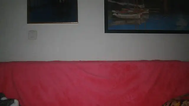 Snapshot of yumara351 chatting on 12.18.25 yumara351 online show from 12.18.25