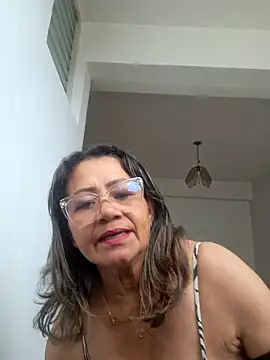 Snapshot of Vickysweeeettt chatting on 04.16.26 Vickysweeeettt online show from 04.16.26