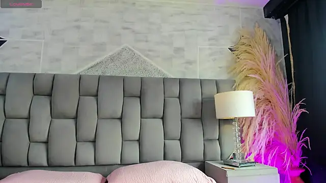 PauliinaBelle  online show from 06.13.26