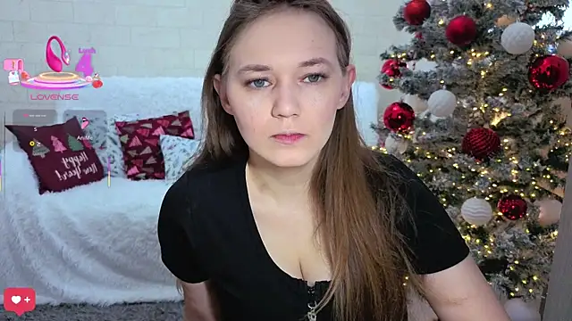 AlisaWyn online show from 12.23.25