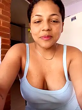 Snapshot of veronica_em1 chatting on 05.01.26 veronica em1 online show from 05.01.26