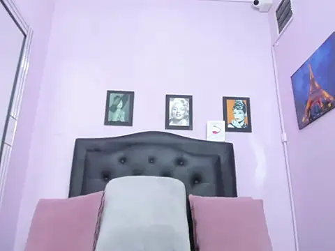 monalind220 online show from 03.10.26