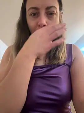 Snapshot of ladywithbigass chatting on 01.18.25 ladywithbigass online show from 01.18.25