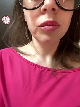 Snapshot of ladywithbigass chatting on 01.29.25 ladywithbigass online show from 01.29.25