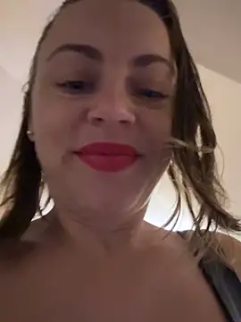 Snapshot of ladywithbigass chatting on 10.07.25 ladywithbigass online show from 10.07.25