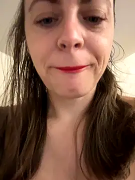 Snapshot of ladywithbigass chatting on 11.10.25 ladywithbigass online show from 11.10.25