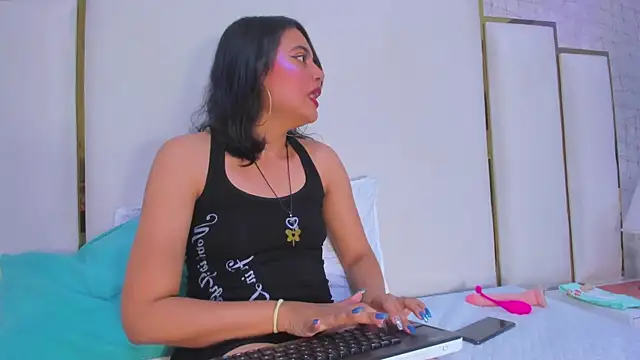 thalia888  online show from 10.13.25