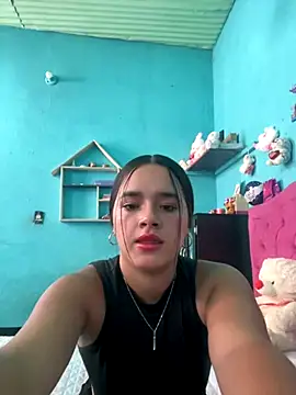 Snapshot of Luciaparker03 chatting on 09.26.25 Luciaparker03 online show from 09.26.25