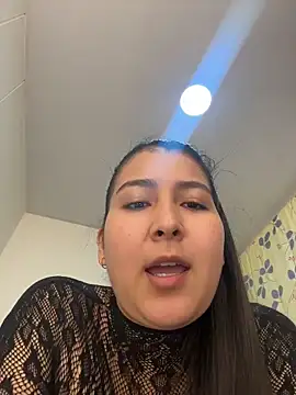 evelyn 1702 online show from 05.12.26