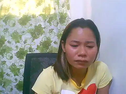 Snapshot of Sweeetgurll chatting on 06.15.26 Sweeetgurll online show from 06.15.26