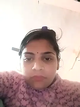 Snapshot of Monika_thakurr chatting on 11.15.25 Monika thakurr online show from 11.15.25