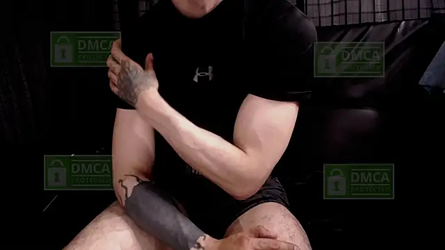 Snapshot of Mr_Klein_69 chatting on 10.26.25 Mr Klein 69 online show from 10.26.25