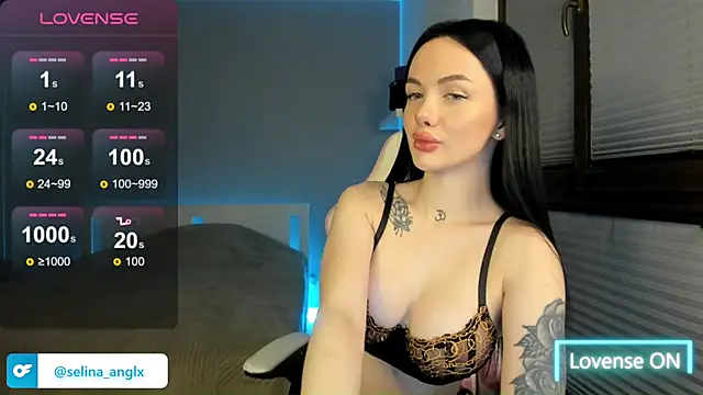 SelinaStorm online show from 12.01.25