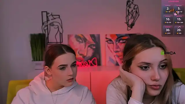 Snapshot of luna_tin chatting on 11.07.25 luna tin online show from 11.07.25