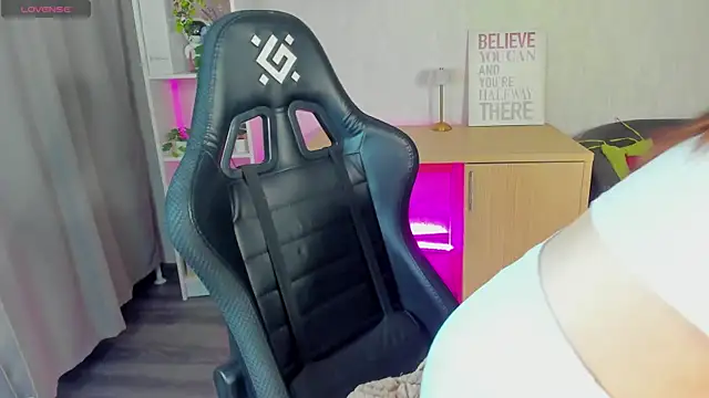 Alis Platt online show from 02.08.26