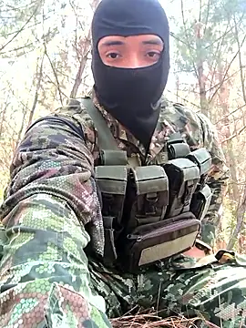 Snapshot of lamejorpene chatting on 10.18.25 lamejorpene online show from 10.18.25