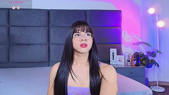 Snapshot of Slenna_Moon chatting on 02.08.26 Slenna Moon online show from 02.08.26