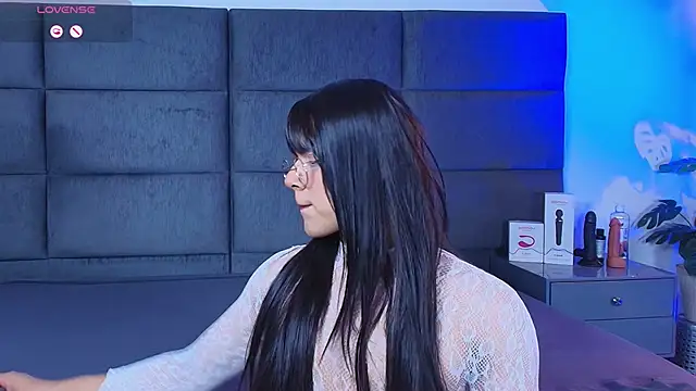 Snapshot of Slenna_Moon chatting on 02.22.26 Slenna Moon online show from 02.22.26