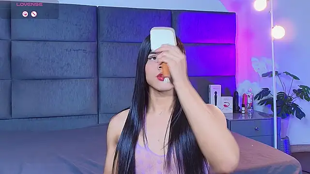 Slenna Moon online show from 03.07.26