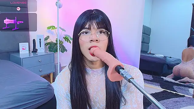 Slenna Moon online show from 03.20.26