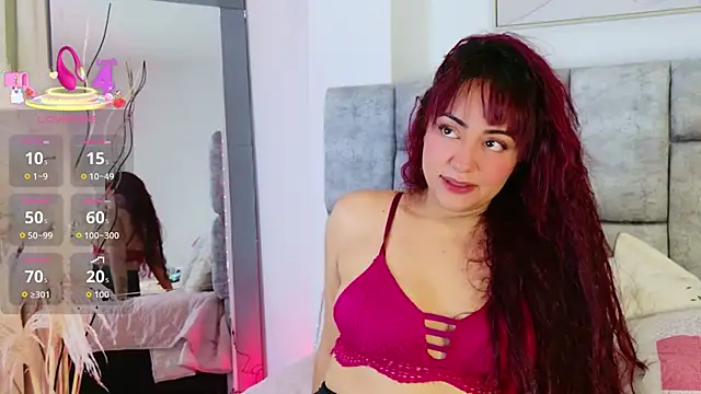 Snapshot of DaniniAnderson chatting on 02.10.26 DaniniAnderson online show from 02.10.26