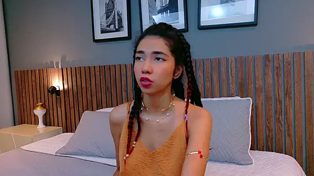 luna roja25 online show from 09.25.25