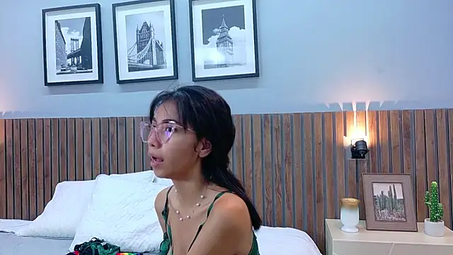 luna roja25 online show from 02.25.26