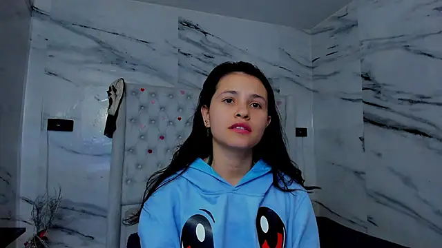 Snapshot of Ari_and_Storm chatting on 02.08.26 Ari and Storm online show from 02.08.26