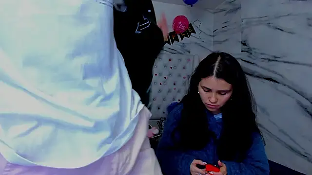 Snapshot of Ari_and_Storm chatting on 02.28.26 Ari and Storm online show from 02.28.26