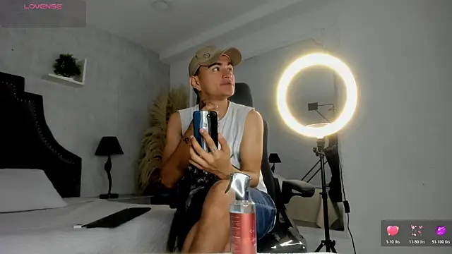 LiamDeep online show from 03.26.26