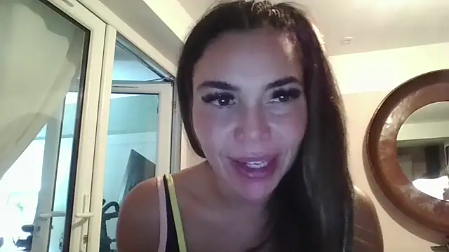 Saucy-Sharna online show from 10.24.25